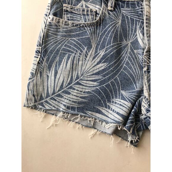 Current/Elliott Print Ultra High Waist Cut Off Denim Shorts - Picture 3 of 9